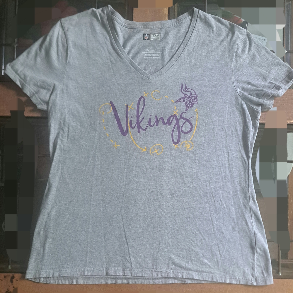 NFL Gray Vikings Short Sleeve Tee